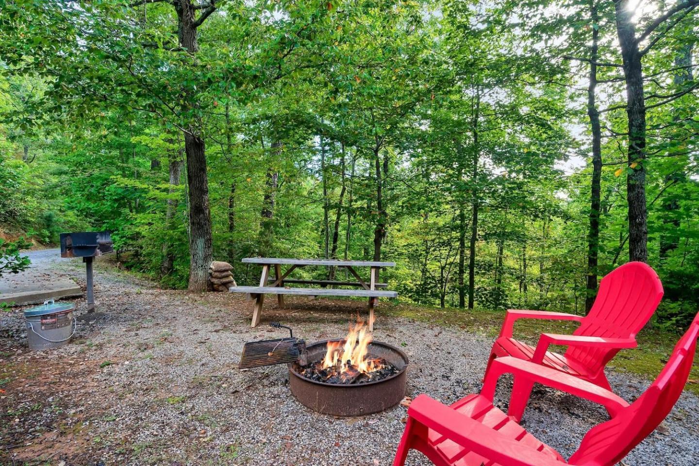 Romantic Mtn Cabin Hot Tub & Jacuzzi Views Villa Sevierville Exterior foto